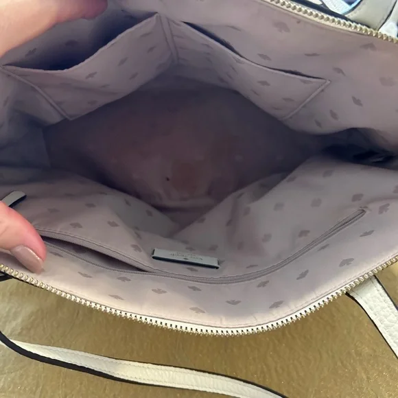 White Kate Spade tote 10 x 16 - Picture 4 of 4